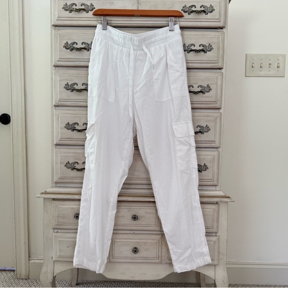 White Linen Pocketed Pants - Picture 1 of 4